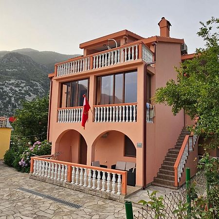 Apartment Vento Di Bocche III Cattaro Esterno foto