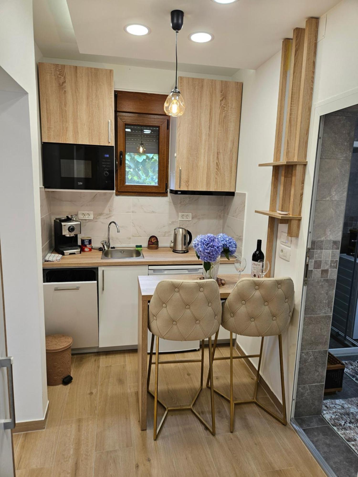 Apartment Vento Di Bocche III Cattaro Esterno foto